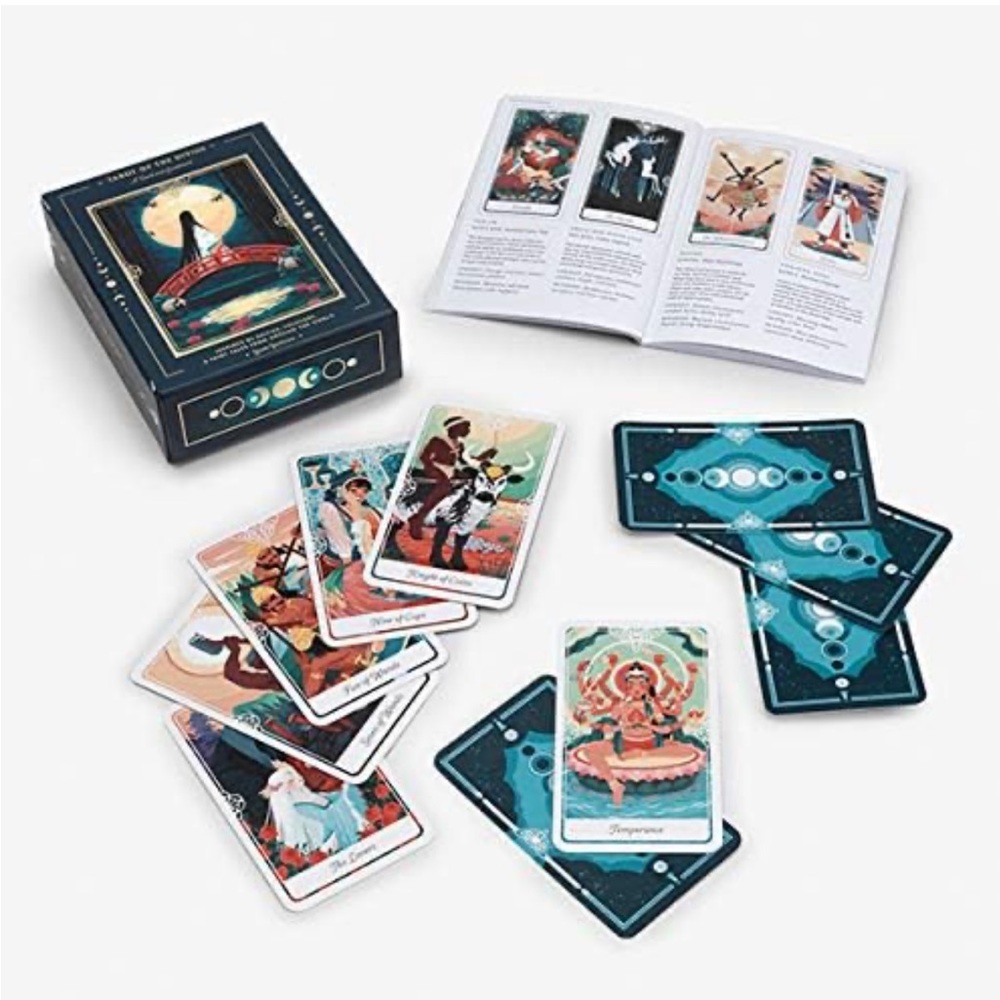 TAROT OF THE DIVINE